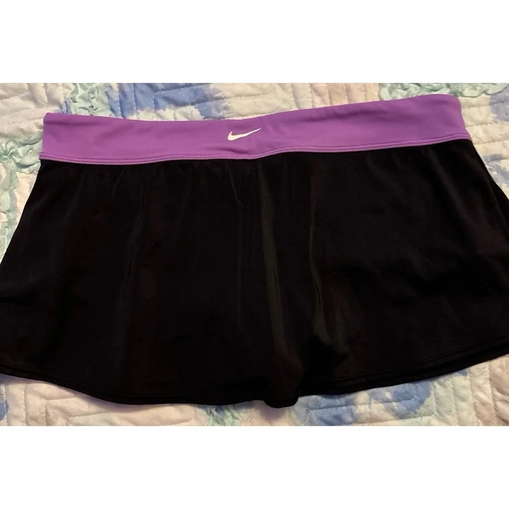 Nike Girl's Black & Purple Activewear Skirt Skort or Swim‎ Bottoms, Size 10